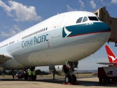 “Cathay pacific airways” компани  нийт  ажилтнуудынхаа  24 хувийг цомхотгоно