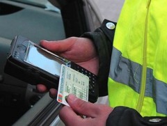 Бэлэн бус торгуулийг хугацаанд нь төлөөгүй жолоочийн төрийн үйлчилгээ авах зарим эрхийг хязгаарлана