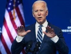 Жозеф Байден: Вакциныг улс орон даяар шуурхай түгээхийн тулд дайны үеийн хуулийн заалтуудыг ашиглана