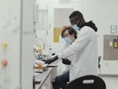 АНУ-ын “Модерна” компани вакциндаа зөвшөөрөл авах үйл явцыг эхлүүлжээ