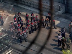 Мьянмарын Ерөнхийлөгчийг дахин 2 зүйл ангиар буруутгажээ 