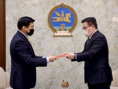 Согтууруулах ундааны эргэлтэд хяналт тавих, архидан согтуурахтай тэмцэх тухай хуулийн төслийг өргө..