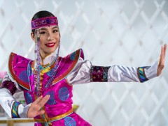 Монгол бахархал: Бүжигчин Б.Халиун