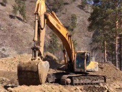 Сэлэнгэ аймагт хууль бусаар ашигт малтмал олборлож байсныг илрүүлж, таслан зогсоожээ