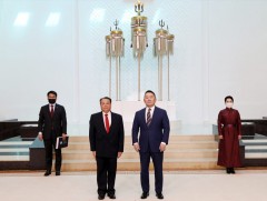 БНАЛАУ-ын Онц бөгөөд Бүрэн эрхт Элчин сайд Итгэмжлэх жуух бичгээ өргөн барилаа