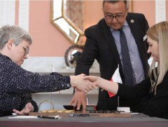 ОХУ-ын даамчин Тамара Тансыккужина долоо дахь удаагаа дэлхийн аварга боллоо