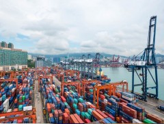 Хятадын Яньтань  боомтыг  хэсэгчлэн хаагаад  байна 