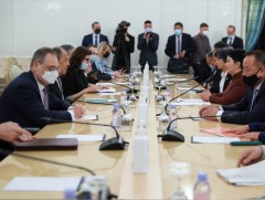 Гадаад харилцааны сайд Б.Батцэцэг ОХУ-ын Гадаад хэргийн сайд С.В.Лавровтай хэлэлцээ хийв