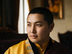 Наро Банчэн гэгээнтэн Говь-Алтай аймгийн эмнэлэгт оношлуур, тан хандивлана