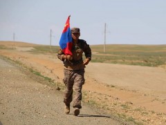 Ахлах ахлагч Э.Даваажамц 20 дахь өдрөө гүйж байна 