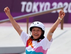 Японы 13 настай тамирчин олимпын аварга болжээ