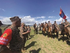 С.Дашзэвэг: Цэргийн алба хаагчдадаа итгэж байна