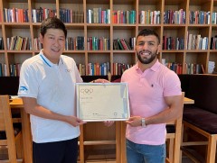 Саид Моллайд “Алтан од” одон, олимпын энгэрийн тэмдэг гардууллаа