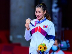 “Токио-2020” олимпоос хүрэл медаль хүртсэн Б.Болортуяаг 10 мянган ам.доллароор шагналаа