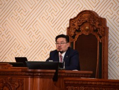 Д.Гангабаатарыг Үндсэн хуулийн цэцийн гишүүнээр томиллоо