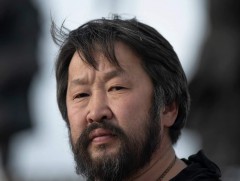 Урлагийн гавьяат зүтгэлтэн, уран барималч А.Очирболдод “Nord art”-ийн тэргүүн шагналыг албан ёсоор..