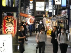 Японы эрдэмтэд цар тахлын халдвараас урьдчилан сэргийлэх хязгаарлалтаа үргэлжлүүлэхийг зөвлөжээ