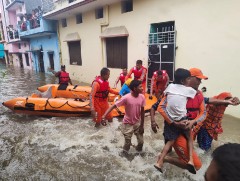 Энэтхэгийн хойд нутгаар үер усны гамшиг нүүрлэжээ