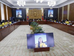 “Өсвөрийн Парламент” хөтөлбөр эхэлж, парламентын боловсролын анхны хичээлийг УИХ-ын дарга Г.Зандан..