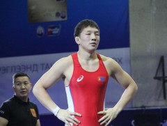 Монголын 4 бөх Якутаас медаль хүртлээ 