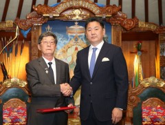 Монгол Улсын Ерөнхийлөгч У.Хүрэлсүх Төрийн шагнал хүртээлээ