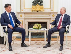 Монгол Улсын Ерөнхийлөгч У.Хүрэлсүх, ОХУ-ын Ерөнхийлөгч В.В.Путин нарын ганцаарчилсан уулзалт эхэл..