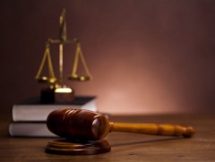 Б.Баасанцогтын өмгөөллийн үйл ажиллагаа эрхлэх эрхийг 2 жил түдгэлзүүлсэн хэвээр үлдээв