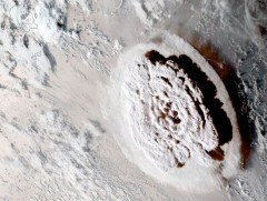 Улс орнууд харилцаа холбоо тасарсан Тонгад туслахад бэлэн байгаагаа илэрхийллээ 