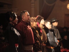 Үндэсний урлагийн их театрын уран бүтээлч, ажилтнуудыг Төрийн дээд одон, медалиар шагналаа