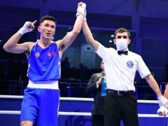 А.Жандос мөнгөн медалийн төлөө тулалдана