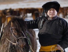 Монгол Улсын Ерөнхий сайд Л.Оюун-Эрдэнэ сар шинийн мэндчилгээ дэвшүүллээ