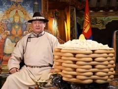 Монгол Улсын Ерөнхийлөгч У.Хүрэлсүх Сар шинийн мэндчилгээ дэвшүүллээ