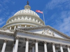 АНУ-ын Конгрессын Дээд танхим хуулийн төслөө баталжээ