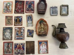 Бурхан, шашны эд зүйл, хөөрөг,  мөнгөн эмээл, хазаар, аяга хулгайлсан бүлэг этгээдийг баривчиллаа