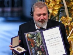 Нобелийн шагналт сэтгүүлч хандив цуглуулах зорилгоор медалиа зарна