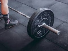 Хүндийг өргөлтийн тамирчин, циркийн жүжигчид