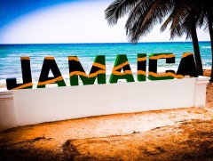 Ямайк Их Британы хунтайжийн айлчлалаас татгалзлаа
