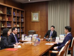 Элчин сайд Д.Гэрэлмаад Итгэмжлэх жуух бичгийг нь гардуулав