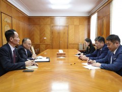 Монгол Улсын Ерөнхийлөгчийн Тамгын газрын дарга Я.Содбаатар БНАСАУ-аас Монгол Улсад суугаа Элчин с..