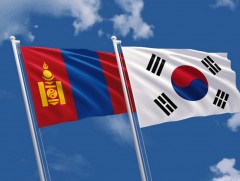 Ерөнхийлөгчийн Тамгын газрын дарга Я.Содбаатар БНСУ-ын Ерөнхийлөгч Юн Сог Ёль-д бараалхана