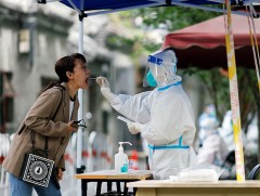 Бээжин цар тахлын хязгаарлалтаа сулруулж байна 