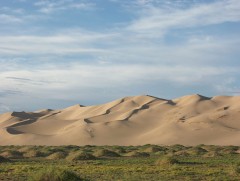 Хонгорын элс хаана байдаг вэ