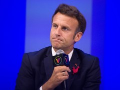 Эммануэль Макроны эвсэл Францын парламентад олонхийн байр сууриа алджээ 