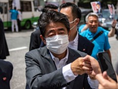 Японы Ерөнхий сайд асан Абэ Шинзо халдлагад өртлөө