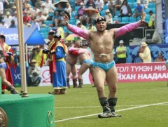 Энэ жилийн баяр наадмаар Улсын заан цолын болзол хангасан бөхчүүд