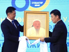 Их эзэн Чингис хааны эш хөргийг гардуулав