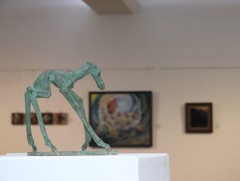 Дүрслэх урлагийн шилдэг бүтээлүүдийг толилуулж байна