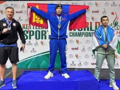 Э.Буджав туухай өргөлтөөр дэлхийн аварга боллоо