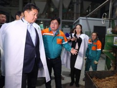 Ерөнхийлөгч У.Хүрэлсүх “Үлэмж органик” ХХК болон “Баялаг фийд” ХХК-д ажиллалаа