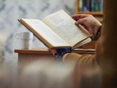 Уран зохиолын дээжис: Яруу найрагч Т.Пүрэвжаргалын шүлгүүдээс...   